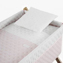 PETIT LIT PIEDS X BOIS UNE SOFT ROSE/NATUREL 55x87x74 CM