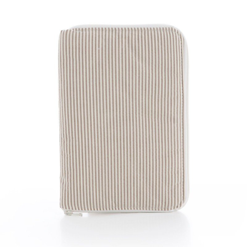 PROTÈGE-CARNET DE SANTÉ DERBY BEIGE 3x19x27 CM